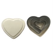 Set 5 moldes galletas con forma de corazón en de caja metal